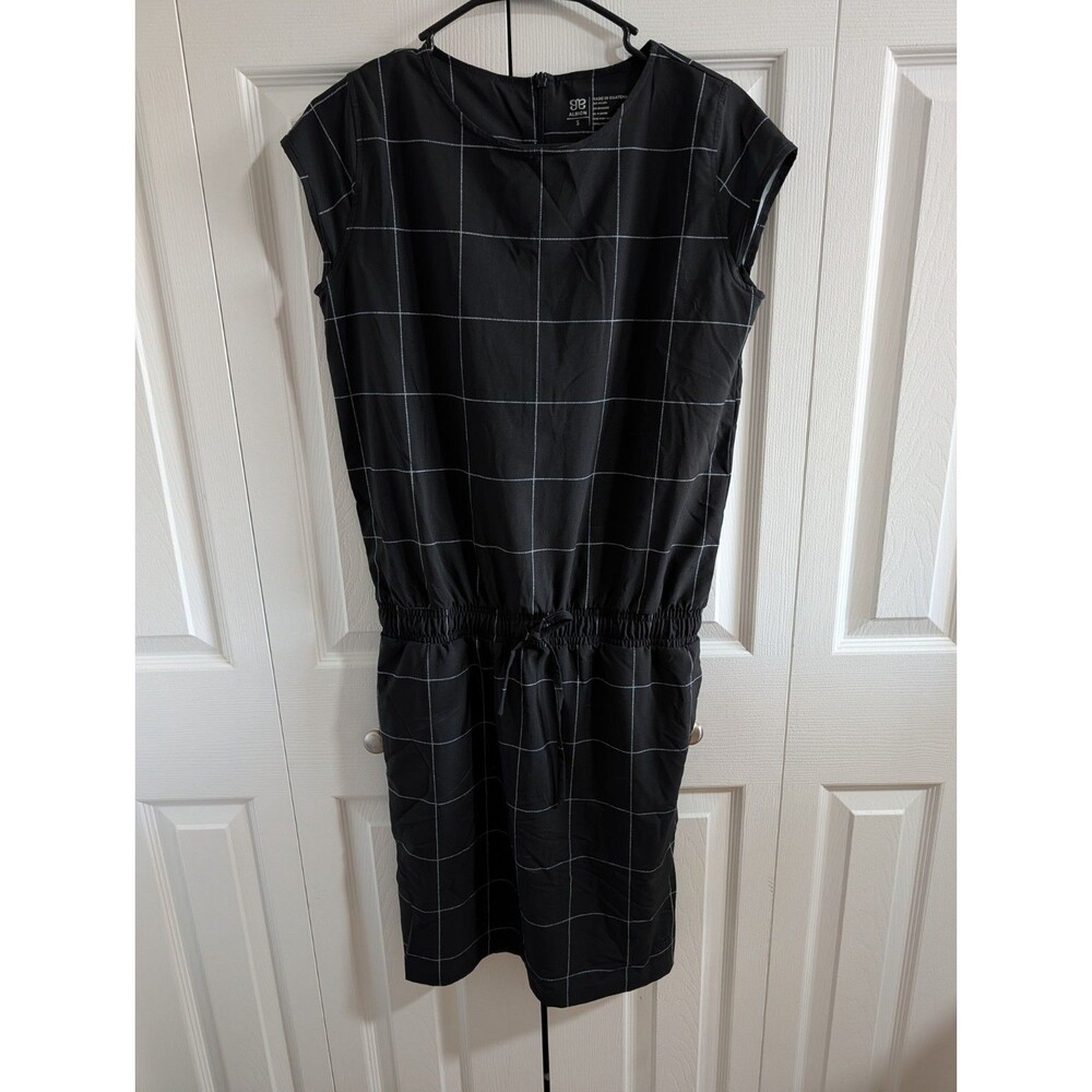 Albion Fit Womens Small Black White Grid Print Short Sleeve Drawstring Dress S